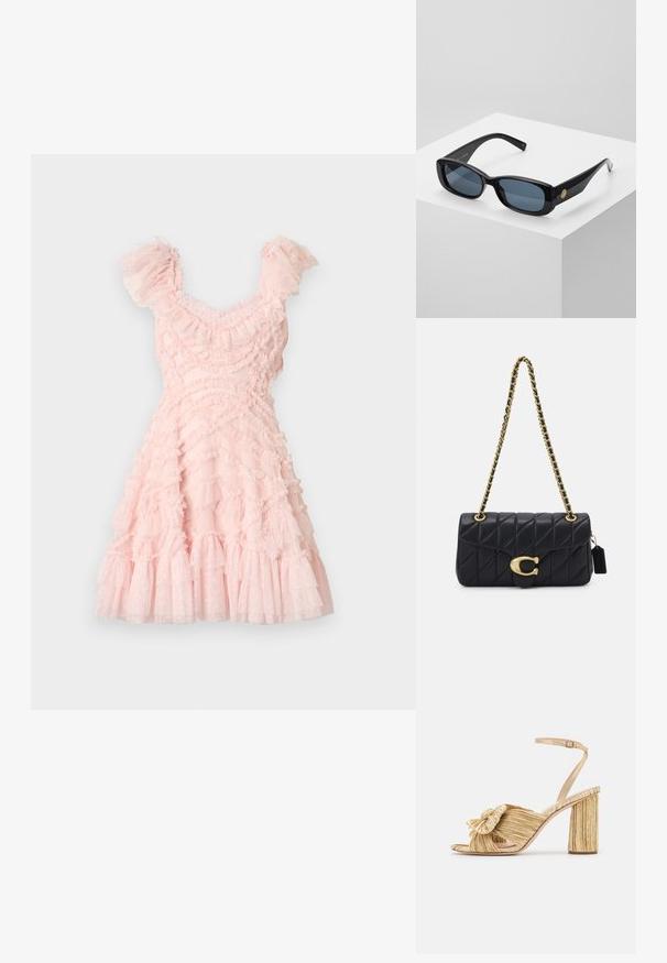 Ροζ φόρεμα φτιαγμένο από στρωματοποιημένο, πλισέ τούλι. Διαθέτει κοντά, φραμπαλά μανίκια και εφαρμοστή κορυφή, καταλήγοντας σε φλουρά φούστα.; Χρυσές σανδάλες με τακούνι, με κόμπο στο μπροστινό μέρος, πτυχές στην υφή και λουράκι στον αστράγαλο. Το τετράγωνο τακούνι διαθέτει ριγωτή σχεδίαση, που ενισχύει την πρόσφυση.; Μαύρα ορθογώνια γυαλιά ηλίου με τυπωμένους μπλε φακούς, χοντρές κορνίζες και χρυσό κυκλικό αξεσουάρ στο πλάι. Λεία, γυαλιστερή επιφάνεια.; Μαύρη διακοσμημένη τσάντα χειρός με χρυσή αλυσίδα, με χαρακτηριστικό χρυσό κούμπωμα και μία μικρή ετικέτα, που αναδεικνύει μια υφή δερμάτινης επιφάνειας.