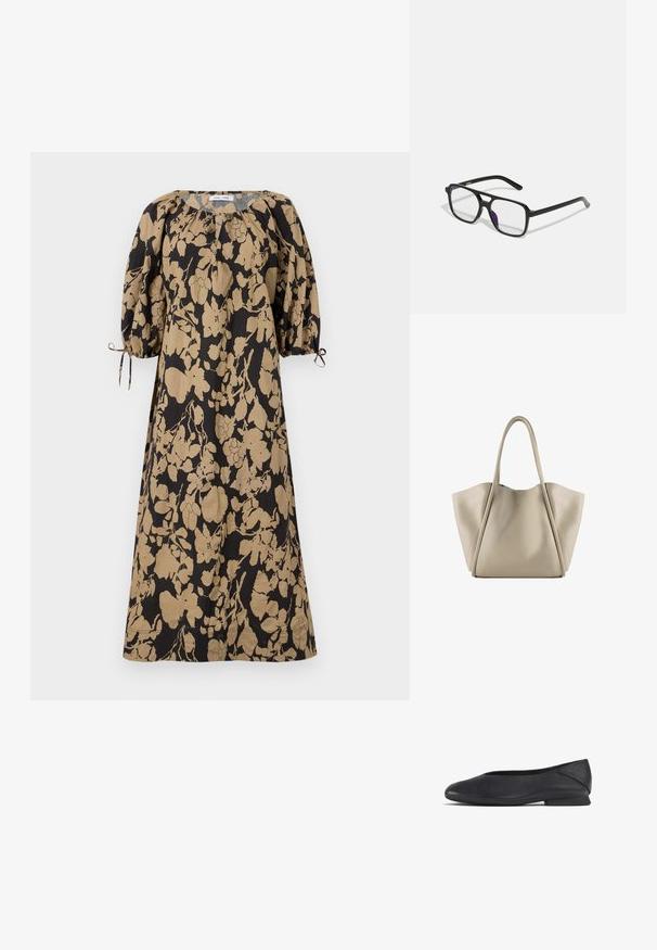 Šaty s květinovým vzorem v černé a béžové barvě, s volným střihem, nabíranými rukávy a nastavitelnými šňůrkami na zápěstích. Vyrobeno z lehkého materiálu.; Černé kožené ploché boty s kulatou špičkou a nízkým podpatkem, navržené pro neformální i formální nošení.; Černé obdélníkové brýle s průhlednými čočkami a jemným fialovým nádechem, s elegantními stranami a minimalistickým designem.; Krémová kožená taška přes rameno se prostorným a strukturovaným designem. Obsahuje dvě dlouhé uchopovací rukojeti a jemné švy; bez viditelných kovových prvků.