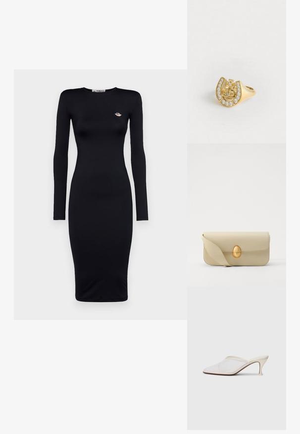 Čierne midi šaty s dlhým rukávom a priliehavým strihom, vyrobené z hladkej tkaniny, s malým vyšitým logom na hrudi.; Biele sieťované lodičky s špicatou špičkou, s úzkym stredne vysokým podpätkom a bez zapínania, na jednobodovom pozadí.; Béžová kožená kabelka s hladkou textúrou, obdlžnikovým tvarom a zlatým oválnym zapínaním. Má dlhý, nastaviteľný popruh.; Zlatý prsteň s dizajnom koruny vnútri podkovy, zdobený malými priehľadnými drahokamami, na bielom pozadí.