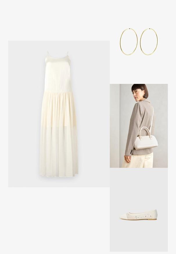 Maxi šaty s ramienkami na špagety, vrchná časť z látky similarnej hodvábu a nadýchaná, vrstvená šifónová sukňa v svetlej béžovej farbe.; Biele ploché topánky s špicatou špičkou z krémovej kože s priehľadným zvrškom posiatym kamienkami. Mäkká podrážka pre pohodlie, minimalistický dizajn.; Biela štruktúrovaná kabelka s krátkymi rúčkami a ramenným popruhom, s zlatými kovovými prvkami a textúrovaným materiálom, vystavená na šedom pozadí.; Zlaté kruhové náušnice s hladkým, zaobleným dizajnom. Tenké a ľahké, s nepřerušeným okruhom bez akýchkoľvek ozdôb.