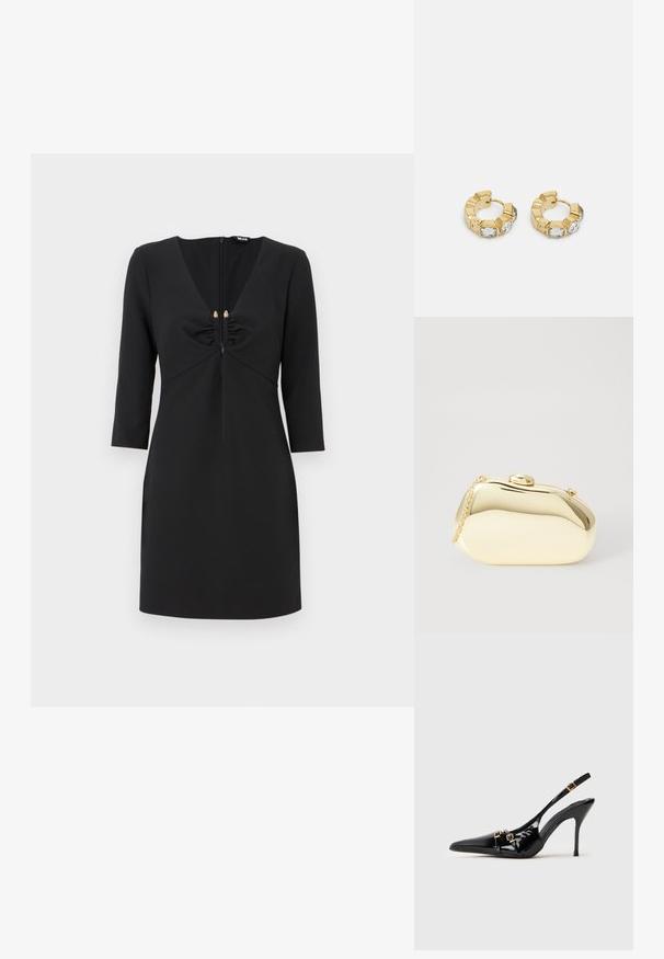 Černé šaty s rukávy po tři čtvrtě, výstřihem do V s nařaseným detailem a zipovým uzavřením na zadní straně.; Černé lakované vysoké podpatky s odhalenou patou, špičatou špičkou, zlatými kovovými akcenty a elegantním designem.; Metalická zlatá kabelka s hladkým, zaobleným tvarem, opatřená horním zapínáním na knoflík a malým řetízkovým popruhem pro nošení.; Zlaté kruhové náušnice s texturovaným designem a třemi jasnými krystalovými akcenty na jedné straně, které nabízejí moderní geometrickou estetiku.