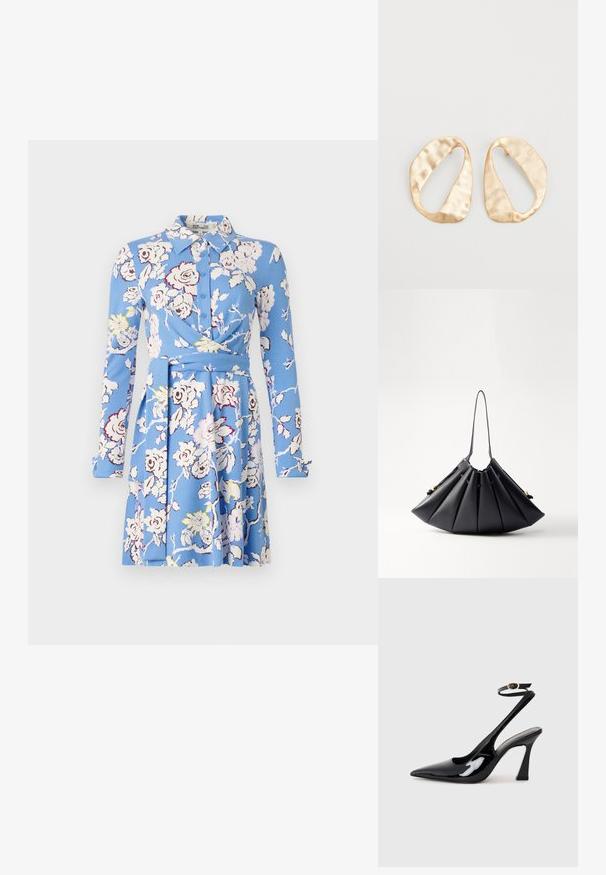 Zila ziedu kleita ar garām piedurknēm, pogājamu priekšpusi, apkakli, apņemšanas dizainu un izplestu svārku, ar baltām un dzeltenām ziedu apdrukām.; Melnas patentā ādas augstpapēžu kurpes ar norādītu purngalu, regulējamu potītes siksniņu un mērenu bloku papēdi. Gluda tekstūra ar spīdīgu apdari.; Melnas krokotas somiņas, kas izgatavota no gludas ādas, ar vienu rokturi, zelta akcentiem un ģeometriski strukturētu formu.; Pāris neregulāras ovālas formas zelta toņos metāla auskaru ar teksturētu, nedaudz sitētu virsmu uz baltas fona.