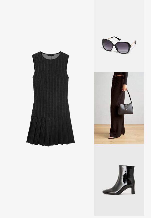 Zwarte mouwloze jurk met verticale streepjes, een aansluitend lijfje en een geplooide rok. De stof is glad met een licht gestructureerde afwerking.; Zwarte gepolijste leren enkellaars met een spitse neus en een blokhak van gemiddelde hoogte. Glad textuur en minimalistisch ontwerp.; Zwarte oversized zonnebril met gradient glazen, dikke montuur en gouden kettingdetails op de pootjes.; Zwarte handtas met gestructureerde vorm, gladde textuur en een metalen sluiting. Gecombineerd met brede zwarte broeken en sandalen met open teen op een houten vloer.