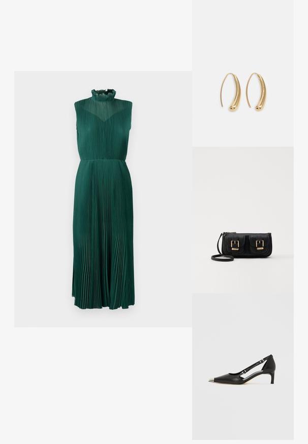 Zelené plisované šaty s vysokým volánovým výstrihom, bezrukávový strih, splývavý materiál a midi dĺžka siluety. Hladký, textúrovaný povrch.; Čierna kožená lodička s nízkym opätkom typu kitten, so špicatou striebristou špičkou a dvoma remienkami s prackami na bielom pozadí.; Čierna kožená crossbody taška s dvoma prednými vreckami, zlatými sponami, zipsovým uzatváraním a úzkym popruhom. Štruktúrovaný povrch a kompaktný obdĺžnikový tvar.; Náušnice vo forme zlatých kovových kruhov s zakriveným, predĺženým tvarom. Majú hladký, lesklý povrch a zaoblený koniec pre pridanie detailu.