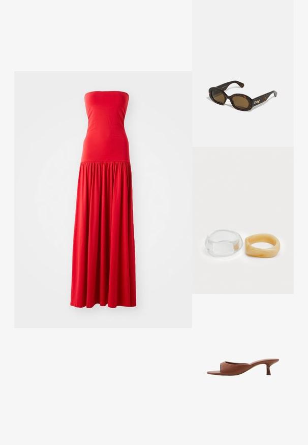 Rochie maxi roșie fără bretele, cu un corset ajustat și o fustă plisată, fluidă. Fabricată dintr-un material neted și ușor.; Mule-uri cu toc deschis, de culoare maro, cu un finisaj neted și mat, având un design curbat și un toc transparent, conic.; Ochelari de soare cu rame ovale din material țestoasă, cu lentile de culoare brună și branding "Chloé" pe braț. Material din plastic neted cu finisaj lucios.; Inele din rășină clară și chihlimbar, unul neted și transparent, iar celălalt cu o finisare texturată, de chihlimbar. Ambele au un design rotund și suculent.