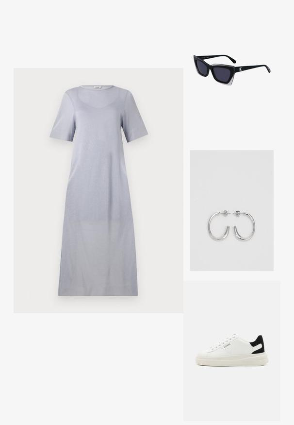 Svetlo sivo, kratek rokav, obleka srednje dolžine, izdelana iz mehke tkanine z gladko teksturo in okroglim izrezom, z ohlapnim krojem.; Bele usnjene športne copate z debelim belim podplatom, črnimi semišnimi detajli na peti in utisnjenim logotipom na strani. Zavezovanje s šestimi luknjicami.; Črne prevelike sončne očala geometrijske oblike, z temnimi lečami in kontrastno sivo podrobnostjo na okvirju. Logo na ročaju.; Srebrne obročaste uhane z gladko, sijočo površino. Zaobljena oblika, lahka zasnova, z zapiranjem na zatič.