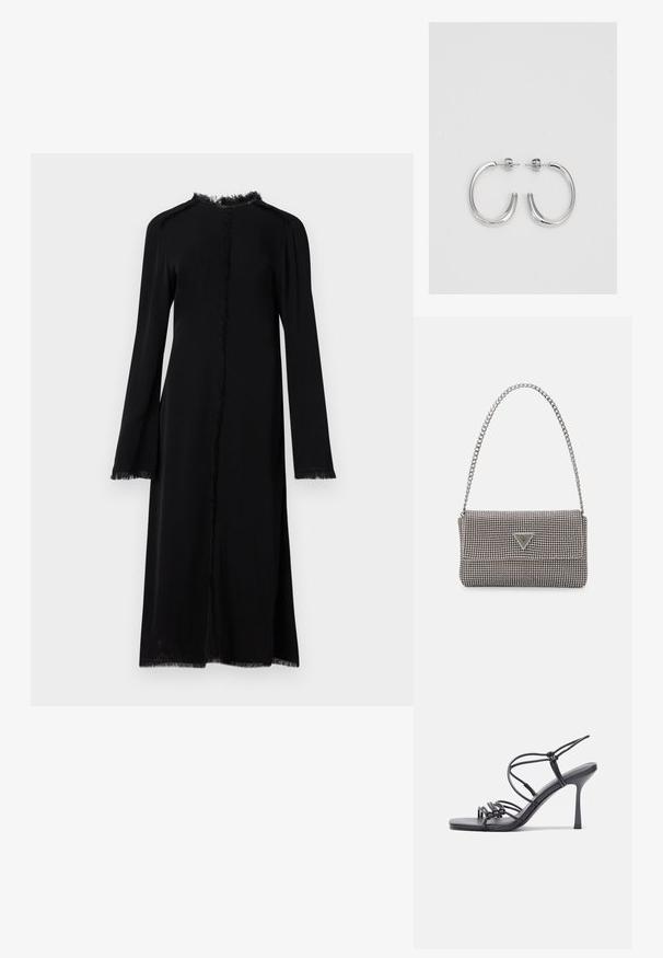 Hosszú fekete ruha puha anyagból, egyenes szabással, rojtos szélekkel és hosszú ujjak széles mandzsettával. Nincsenek záródások.; Fekete magas sarkú szandálok vékony pántokkal, csomózott mintával, sima négyzetes orral és karcsú stiletto sarkal rendelkeznek.; Világosszürke fémes kézitáska lánc pánttal, kis kör alakú fém kifinomult díszítéssel és háromszög alakú márkagéppel.; Ezüst karika fülbevalók sima, fényes felülettel. Lekerekített forma, könnyű kialakítással, tűs zárómechanizmussal.