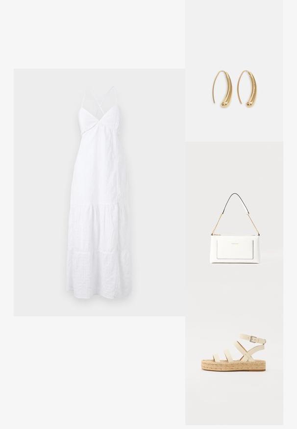 Vestido de verão branco com tiras finas em cruz, corpete justo e uma saia em camadas, fluida. Feito de um tecido leve com uma textura subtil.; Sandal com tiras cruzadas, em couro bege claro, com fivela no tornozelo, apresentando uma sola de plataforma em juta trançada e底 de borracha plana.; Bolsa de mão branca em couro com acabamento texturizado, featuring a corrente dourada e detalhes pretos. Inclui um bolso frontal e fecho com zipper.; Brincos em metal dourado com forma de arco alongado e curvado. Apresentam uma superfície lisa e brilhante, com uma ponta arredondada para um detalhe adicional.
