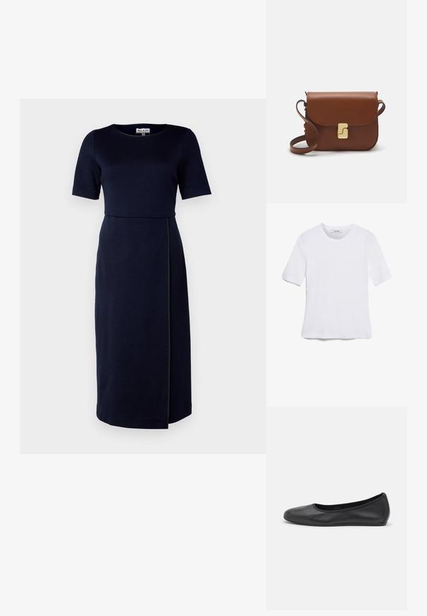 Mörkblå klänning med rundad halsringning, korta ärmar och en smal passform. Har en slits på sidan och kontrasterande trim längs sömmen.; Vit kortärmad t-shirt i ribbat tyg. Rund halsringning, normal passform och diskreta sömdetaljer. Inga mönster eller tryck.; Svart läderballerinaskor med rund tå, slät yta, minimala söm detaljer och en flexibel sula.; Brun läderhandväska med klaffstängning, guldfärgad hårdvara, axelrem och en slät yta. Kompakt rektangulär form.