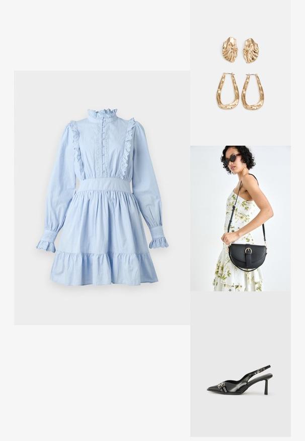 Lyseblå kjole med lange ermer, volangkrage, knappestolpe og blonde detaljer. Har en tettsittende midje og svingende skjørt med lagdelt kant.; Sorte patentlær slingback-sko med spiss tå, ankelremmer med sølvspenner og detaljer, og en slank hæl.; Svart lærveske med en buet form, avtagbar stropp og gullbeslag. Vesken har et klaff med spenne-detall.; Gullfargede øredobber med teksturerte, bølgete former. Inkluderer skulpturelle klipsstuds og åpen hoop-design med en hamret finish.