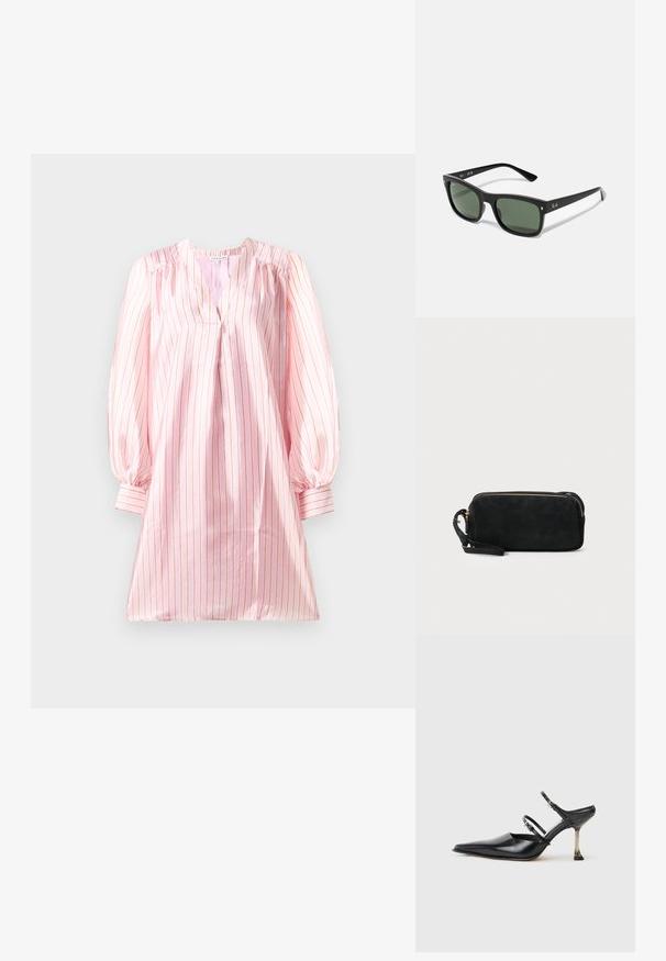 Šviesiai rožinė suknelė su vertikaliais baltais ir koraliniais dryžiais, turinti V formos iškirptę ir pūstomis ilgomis rankovėmis. Lygi, satino panaši tekstūra.; Juodasis odinis batelis su smailiu nosiu ir slingback stiliumi, turintis dvi reguliuojamas juosteles ir metalinį kulną. Lygi tekstūra ir minimalistinis dizainas.; Juodos rectanguliarios akinių rėmeliai su tamsiai žaliais lęšiais, pagaminti iš plastiko, turintys metalines detales šalia lęšių ir prekės ženklo logotipą ant šventyklos.; Juodas zomšos sankabos krepšys su užtrauktuku ir nuimamu riešo dirželiu. Krepšys turi auksinės spalvos detales ir lygią, matinę tekstūrą.