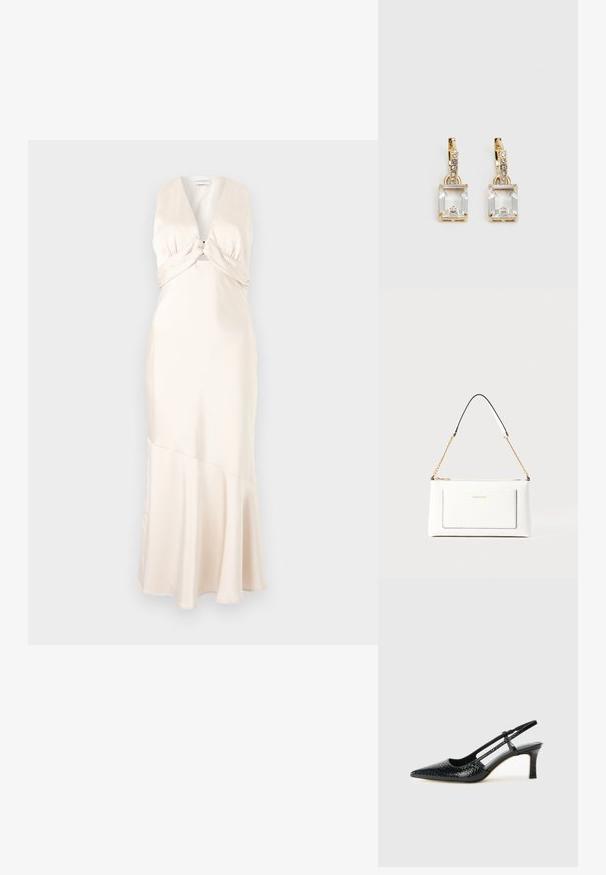 Satin maksi kleita maigi krēmkrāsā, ar dziļu V veida dekoltē un pagrieztu krūšu daļu, ar izplestu apakšu un gludu tekstūru.; Melna patent āda ar slīdošo papēdi un smailo purngalu, ar teksturētu čūsku drukājumu, regulējamu siksniņu un īsu teksturētu blokpapēdi.; Baltā ādas rokassomu ar teksturētu apdari, ar zelta ķēdes siksnu un melniem akcentiem. Iekļauj priekšējo kabatu un aizdari ar rāvējslēdzēju.; Zeltītas auskaru rotas, kuru centrā ir taisnstūra formas caurspīdīgs kristāls, kas karājas zem mazu, apaļu caurspīdīgu akcentu rindas. Elegants, mūsdienīgs dizains.