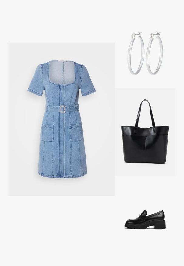 Svetlomodré denimové šaty s krátkymi puff rukávmi, štvorcovým výstrihom, predným zipsom, dvoma veľkými vreckami a opaskom so štvorcovou kamienkovou prackou.; Čierne kožené mokasíny s hrubým podpätkom a hrubou podrážkou, so strapcom na vrchu, zobrazené z boku na bielom pozadí.; Čierna kožená tote taška s dvoma dlhými rúčkami, hladkým povrchom a štruktúrovaným tvarom. Obsahuje prednú kapsu pre dodatočné uskladnenie.; Strieborné kruhové náušnice s hladkým, lesklým povrchom. Kolový tvar a bezpečné klikanie na uzatváranie. Ľahký dizajn vhodný na každodenné nosenie.
