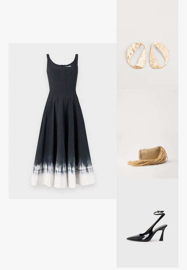 Rochie de vară din bumbac negru, cu un bust mulat și fustă evazată, având un efect ombre alb la tiv. Decolteu rotunjit și fermoar la spate.; Sandale cu toc înalt din piele patent neagră, cu vârf ascuțit, curea ajustabilă la gleznă și toc mediu pătrat. Textură netedă cu un finisaj lucios.; Cult Gaia VIERA - Geantă plic - natural; O pereche de cercei din metal de culoare aurie, cu formă ovală neregulată, având o suprafață texturată, ușor ciocănită, pe un fundal alb.