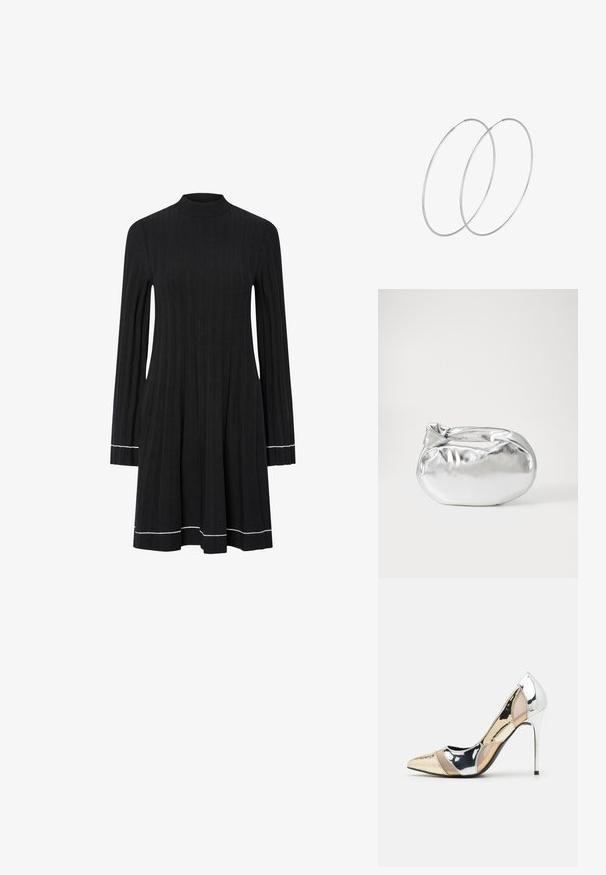 Abito lungo a maniche lunghe in maglina nera a coste con colletto alto e dettagli in bianco su polsini e orlo.; Scarpa con tacco alto a punta, con una combinazione di colori argento, oro e nudo. Finitura lucida con design a ritaglio, con tacco a stiletto.; Borsa a pochette metallica argentea con una forma morbida e arrotondata e chiusura superiore annodata. Realizzata in materiale sintetico morbido.; Orecchini a cerchio in argento con un design minimalista. Forma circolare, superficie liscia e profilo sottile. Leggeri con una finitura lucida.
