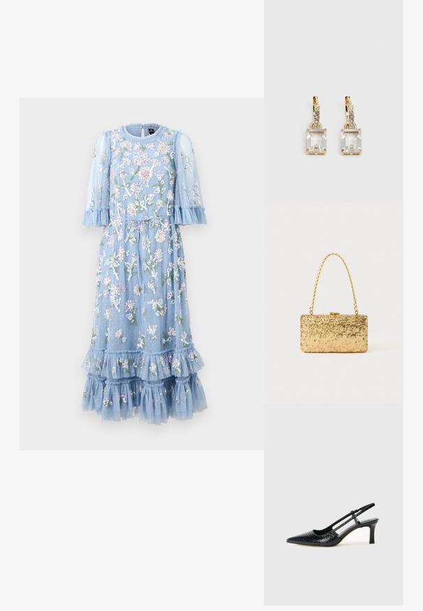 Jasnoniebieska sukienka z haftem kwiatowym, wykonana z przezroczystego materiału, z falbanastymi rękawami i dołem. Posiada wiązanie w talii oraz warstwowe falbany.; Czarne lakierowane czółenka na obcasie typu slingback z wąskim noskiem, z teksturowanym wzorem wężowym, regulowanym paskiem oraz krótkim, teksturowanym obcasem w kształcie słupka.; Złota kopertówka z cekinami o prostokątnym kształcie, z zakręconym uchwytem w postaci łańcuszka oraz metalowym zapięciem, odbijająca światło o fakturowanym wykończeniu.; Złote kolczyki z prostokątnym, przezroczystym kryształem zwisającym poniżej rzędu małych, okrągłych, przezroczystych akcentów. Elegancki, nowoczesny design.
