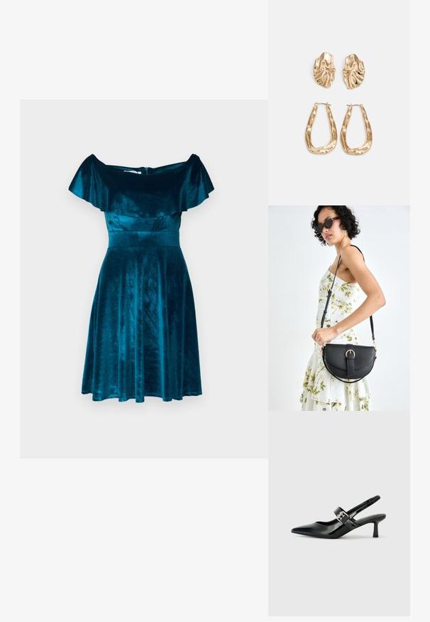 Rochie din catifea teal cu decolteu asimetric cu volan, bust ajustat și fustă evazată. Textură netedă cu un luciu subtil.; Sandale cu toc din piele patent neagră, cu vârful ascuțit și un toc mic bloc, având un accent cu cataramă argintie pe curea.; Geantă din piele neagră, cu o formă curbată, curea detașabilă și accesorii aurii. Geanta are un capac cu un detaliu tip cataramă.; Cercei aurii cu forme texturate și ondulate. Include studs sculpturale cu clip și un design de cerc deschis cu un finisaj cioplit.