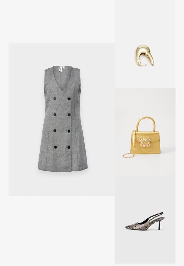 Rochie gri fără mâneci cu decolteu în V, design cu dublă închidere, șase nasturi negri și o formă structured. Material texturat cu un model subtil.; Pantofi slingback cu vârf ascuțit, din material texturat cu imprimeu de șarpe, având un toc subțire negru și un design decupat pe laterale.; Geantă galbenă din faux-crocodil cu un design structurat, mână superioară, curea detașabilă cu lanț și embellisment decorativ cu cristale pe închidere.; Cercei din metal de culoare aurie cu un design elegant și curbat. Prezintă o formă distinctivă, ascuțită, o suprafață lustruită și un sistem de închidere cu balama.