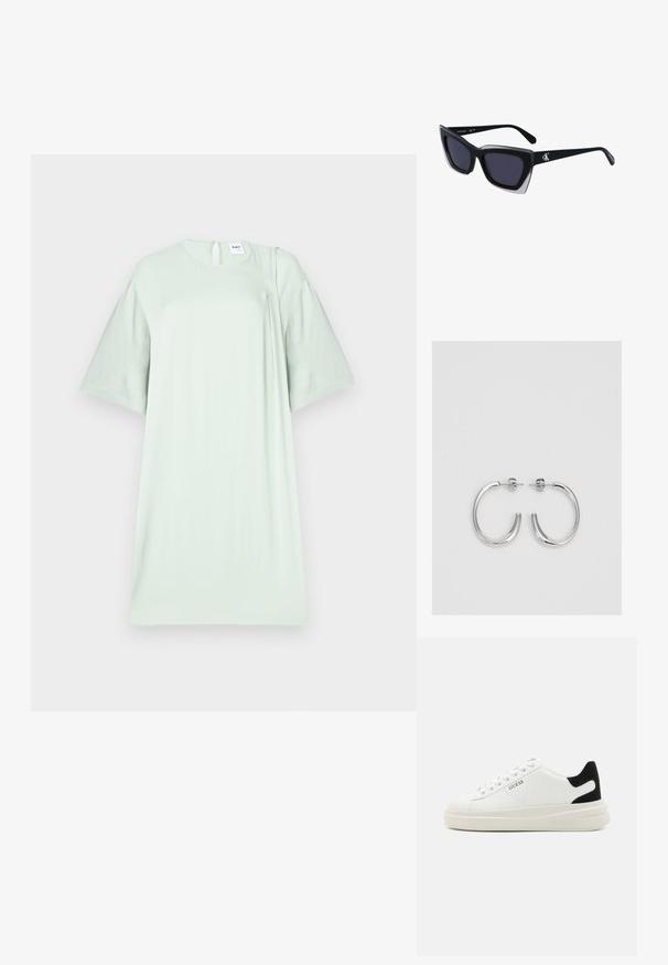 Ανοιχτό πράσινο φόρεμα κοντομάνικο φτιαγμένο από μαλακό ύφασμα, με στρογγυλή λαιμόκοψη και μια διακριτική σχισμή στο πίσω μέρος.; Λευκά δερμάτινα αθλητικά παπούτσια με χοντρή λευκή σόλα, μαύρη σουέτ λεπτομέρεια στην φτέρνα και ανάγλυφο λογότυπο στο πλάι. Σχέδιο με κορδόνια και έξι θηλιές.; Μαύρα υπερμεγέθη γυαλιά ηλίου με γεωμετρικό σχήμα, διαθέτοντας σκούρους φακούς και αντίθεση γκρίζα λεπτομέρεια στη σκελετό. Λογότυπο στον βραχίονα.; Ασημένια σκουλαρίκια κρίκοι με λεία, λαμπερή φινίρισμα. Στρογγυλό σχήμα, ελαφρύ σχέδιο, με κλείσιμο τύπου πίσω.