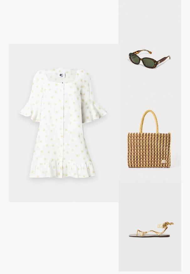 Rochie albă cu mâneci scurte evazate, decolteu pătrat, deschidere cu nasturi în față, tiv cu volane și un model de margarete galbene mici pe toată suprafața.; Sandale plate aurii cu curele metalice subțiri, un accent legat la gleznă și o talpă texturată maro.; Ochelari de soare din material tortoise cu lentile verzi, în formă ovală, având accesorii cu logo auriu pe lateral și o finisare netedă și lucioasă.; Geantă țesută în nuanțe de maro și galben, cu o formă rectangulară, două bretele de mână și un finisaj texturat cu cusături vizibile și un etichetă de marcă.