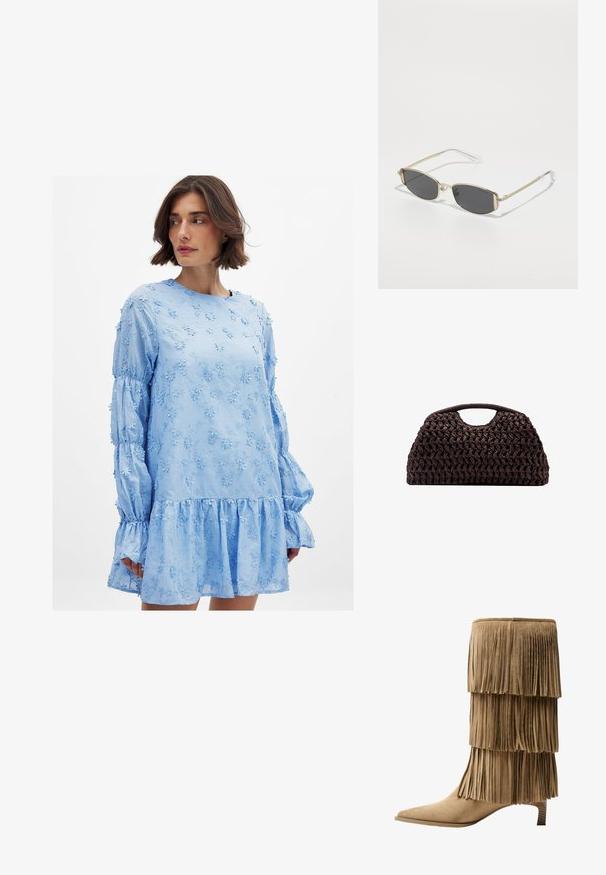Jasnoniebieska sukienka z kwiatowym haftem, długimi bufkami, okrągłym dekoltem i falbaną u dołu. Wykonana z lekkiego materiału.; Botki na kostkę w kolorze jasnobrązowym z zamszu, z trzema warstwami frędzli. Szpiczasty nos i niski klocek. Gładka faktura na całej powierzchni.; Złote okulary przeciwsłoneczne o owalnym kształcie, z ciemnoszarymi soczewkami i przezroczystymi zausznikami. Posiadają dekoracyjne akcenty na oprawie.; Tkany brązowy torebka o zaokrąglonym kształcie, z górnym uchwytem i teksturowaną powierzchnią. Kompaktowy design z płaskim dnem zapewniającym stabilność.