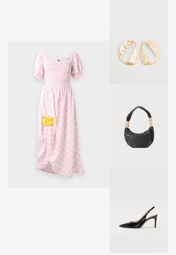Abito lungo di colore rosa chiaro con pois bianchi, corpetto arricciato, maniche a sbuffo corte e un dettaglio in tessuto giallo sul lato.; Pumps slingback in pelle verniciata nera con punta affilata, tacco sottile e un design con ritagli delicati. Caratterizzate da una fibbia dorata sul cinturino.; Borsa a tracolla in pelle nera con una forma rotonda, texture morbida e manico annodato con dettagli in metallo dorato. Chiusura con zip.; Un paio di orecchini in metallo di tonalità dorata, di forma ovale irregolare, con superficie texturizzata e leggermente martellata, su uno sfondo bianco.
