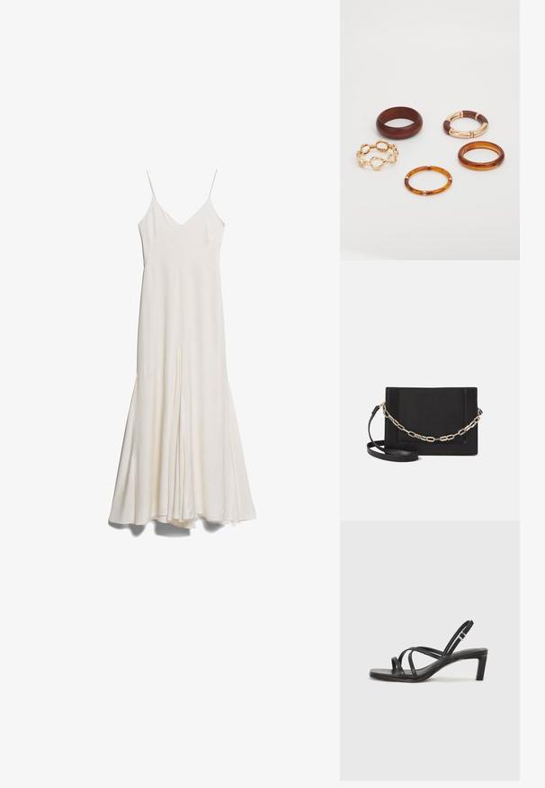 Fehér midi stílusú csúszóruha vékony állítható pántokkal, V-alakú kivágással és légies sziluettel, elülső hasítékkal és sima textúrával.; Fekete pántos szandál négyzetes orral és alacsony blokk sarkal. Több vékony pánttal és állítható boka pánttal rendelkezik. Sima bőrből készült.; Fekete bőr keresztpántos táska, sima textúrával, téglalap alakú és fém lánc részlettel az elején. Állítható pánttal ellátva.; Öt karkötő: egy sötét színű fa karperec, két aranyszínű fémlánc, és két borostyánszínű gyantagyűrű arany részletekkel és sima felülettel.