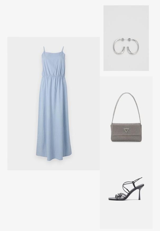 Rochie maxi albastră deschisă, cu bretele subțiri, talie elastică și textură netedă. Design lung până la podea, cu un stil simplu și minimalist.; Sandale negre cu toc înalt au curele subțiri cu un design legat, un vârf pătrat neted și un toc stiletto elegant.; Geantă metalică gri deschis, cu un strap din lanț, decorată cu mici ținte circulare metalice și un logo de marcă triangular.; Cercei rotunzi din argint cu un finisaj neted și strălucitor. Design ușor, având o formă rotundă și închidere cu tijă.