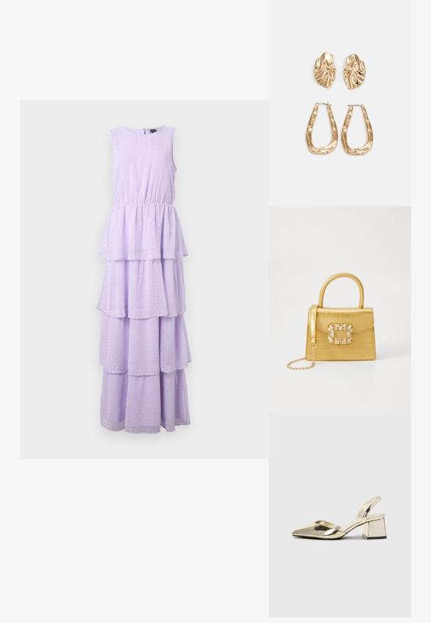 Vestuário sem mangas em lavanda com um design em camadas, apresentando um padrão de bolinhas, cintura elástica e um fecho nas costas em forma de olho-chave.; Sapatos de salto alto metálicos dourados, com biqueira em ponta e salto grosso. Textura suave, design minimalista e uma tira estreita.; Bolsa amarela em pele de crocodilo falsa, com um design estruturado, pega no topo, alça de corrente removível e decoração de cristal no fecho.; Brincos em tom de ouro com formas onduladas e texturizadas. Inclui studs escultóricos com presilha e um design de argola aberta com um acabamento martelado.