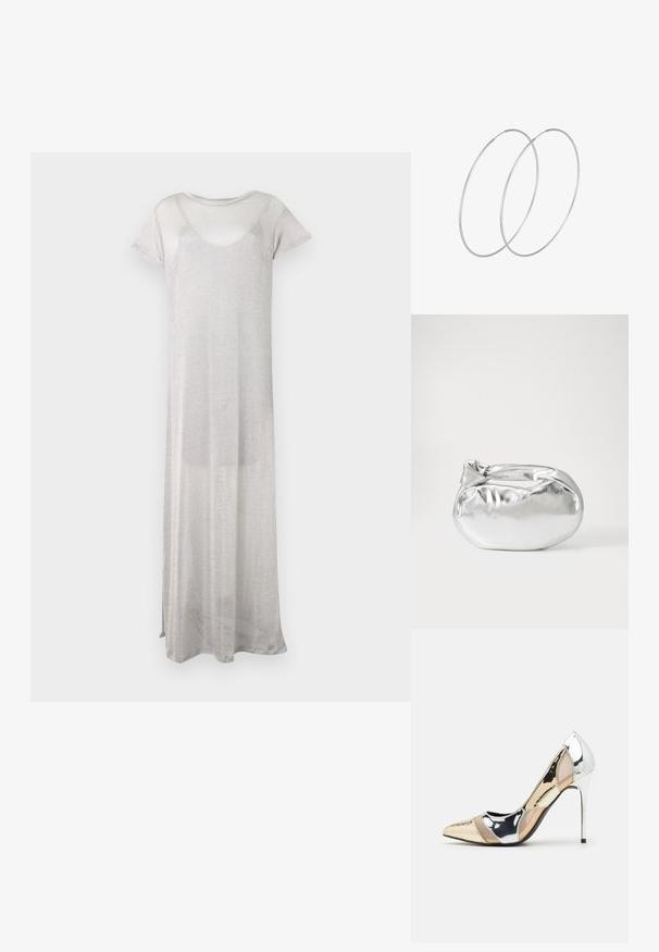 Lungo abito argento realizzato in tessuto trasparente e leggero. Presenta maniche corte e un collo arrotondato. Design semplice e fluido senza motivi.; Scarpa con tacco alto a punta, con una combinazione di colori argento, oro e nudo. Finitura lucida con design a ritaglio, con tacco a stiletto.; Borsa a pochette metallica argentea con una forma morbida e arrotondata e chiusura superiore annodata. Realizzata in materiale sintetico morbido.; Orecchini a cerchio in argento con un design minimalista. Forma circolare, superficie liscia e profilo sottile. Leggeri con una finitura lucida.