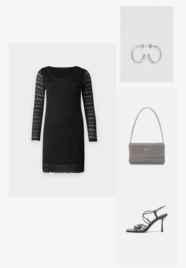 Čierne šaty s dlhými rukávmi, výstrihom do V a čipkovou textúrou, ktorá obsahuje zložené vzory. Priame strih s detailom vo forme vlnitého lemovania.; Čierne sandále na vysokom podpätku majú tenké remienky s uzlovým dizajnom, hladký štvorcový špičku a elegantný stiletto podpätok.; Svetlošedá metalická kabelka s reťazovým popruhom, ozdobená malými kruhovými kovovými štítkami a trojuholníkovým logom značky.; Strieborné kruhové náušnice s hladkým a lesklým povrchom. Okrúhly tvar, ľahký dizajn, s uzáverom na kolík.