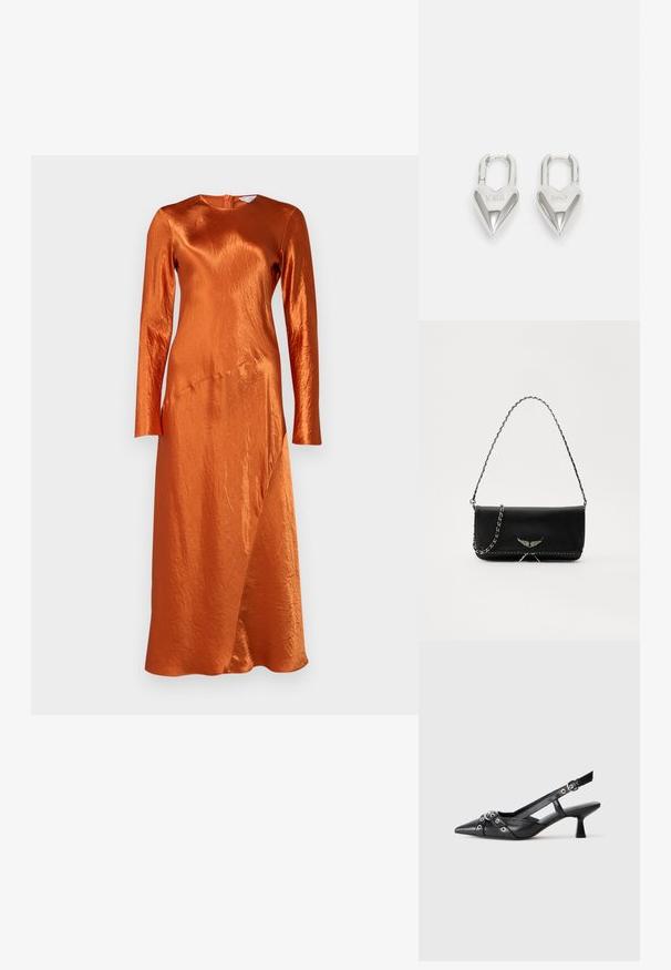 Abito a maniche lunghe in satin arancione lucido, con scollatura rotonda, gonna asimmetrica e chiusura con zip sul retro. Texture liscia.; Scarpa slingback nera in pelle con punta affusolata, cinturini decorativi con occhielli metallici e tacco basso a blocco. Superficie testurizzata.; Borsa a mano in pelle nera con una tracolla in catena argento, caratterizzata da decorazioni a forma di ali e cuciture bianche lungo la cucitura inferiore.; Lucchetti a forma di cuore in argento con incisioni "SÌ" e "NO", finitura lucida, design simmetrico e un robusto gancio in metallo.