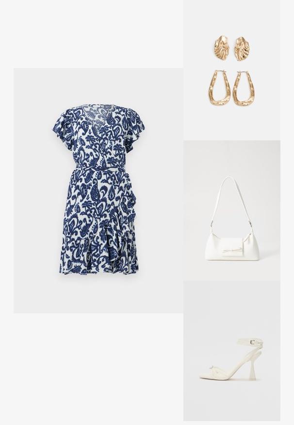 Vestido curto azul e branco, com mangas esvoaçantes, apresentando um padrão paisley, barra rodada e faixa na cintura. Tecido leve.; Sandal de salto alto com tiras em couro branco, com um design elegante, um salto bloco transparente e um elemento decorativo na ponta.; Mala sintética branca com formato triangular, aba frontal plana e detalhe de laço, alça ajustável, textura suave e design minimalista.; Brincos em tom de ouro com formas onduladas e texturizadas. Inclui studs escultóricos com presilha e um design de argola aberta com um acabamento martelado.