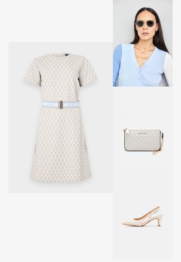 Korte mouw jurk in crème met een geometrisch blauw en bruin patroon. Voorzien van een blauwe riem met een zilveren accent en een ronde halslijn.; Witte slingback hak met een spitse neus, glad bovenmateriaal, lage blokhak en een design met uitsparingen aan de zijkant, voorzien van een verstelbare gespsluiting.; Ronde zonnebrillen met donkere glazen en gouden montuur. Het model draagt een lichtblauwe, geribbelde cardigan met knopen en contrasterende witte mouwen.; Michael Kors polsbandje in beige gecoate canvas met een herhaald MK-logo patroon, gouden hardware en een afneembare kettingriem.