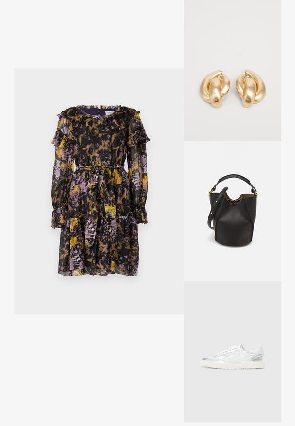 Šaty s květinovým vzorem, dlouhý rukáv, v černé, fialové a žluté průsvitné tkanině. Mají volánkový výstřih, elastické manžety a pásek na zavázání.; Bílé tenisky s metalickým stříbrným akcentem, hladkým povrchem, kulatou špičkou, plochou podrážkou a tradičním šněrováním.; Černá kožená kabelka ve tvaru vědra s texturovaným povrchem, zlatými kovovými akcenty a otevřeným vrchem. Obsahuje krátkou rukojeť a nastavitelný ramenní popruh.; Náušnice ve zlatém tónu z kovu s točeným designem a hladkým, lesklým povrchem a zaoblenými tvary. Každá měří přibližně 5 cm.