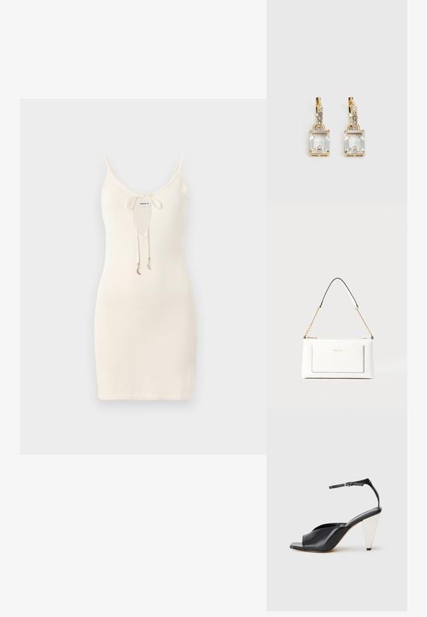 Vestido tricotado branco com alças finas, decote em V profundo e fecho frontal com laço. Apresenta encantos decorativos dourados nos laços.; Sandal de salto alto em couro preto com bico aberto, design assimétrico, tira no tornozelo e um salto metálico em forma de cone. Textura suave por toda a parte.; Bolsa de mão branca em couro com acabamento texturizado, featuring a corrente dourada e detalhes pretos. Inclui um bolso frontal e fecho com zipper.; Brincos em tom de ouro com um cristal retangular claro pendurado abaixo de uma linha de pequenos acentos redondos claros. Design elegante e moderno.