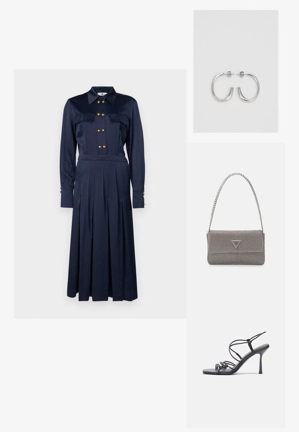 Elisabetta Franchi DRESS - Koktélruha / Partiruha - navy; Fekete magas sarkú szandálok vékony pántokkal, csomózott mintával, sima négyzetes orral és karcsú stiletto sarkal rendelkeznek.; Világosszürke fémes kézitáska lánc pánttal, kis kör alakú fém kifinomult díszítéssel és háromszög alakú márkagéppel.; Ezüst karika fülbevalók sima, fényes felülettel. Lekerekített forma, könnyű kialakítással, tűs zárómechanizmussal.