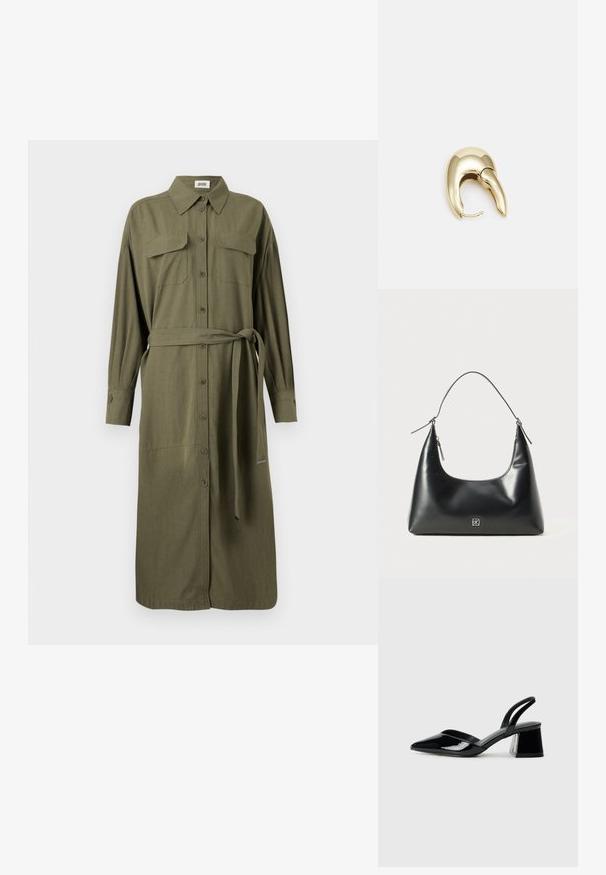Olivengrøn skjortekjole med krave, lange ærmer, to brystlommer, knaplukning foran og et matchende stofbælte til justering.; Sorte patentlæder slingback hæle med spids tå og en geometrisk blok hæl. Har et elegant, minimalistisk design og en glat tekstur.; Sorte glatte læder skuldertaske med en buet top, enkelt rem, lynlåslukning og lille sølv logoemblem i midten foran.; Guldtonet metal ørering med et slankt, buet design. Har en karakteristisk spids form, poleret overflade og hængselåbning.
