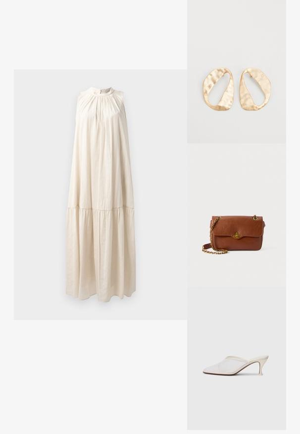 Robe longue sans manches de couleur beige clair, avec un col montant, un buste froncé et une jupe à volants en tissu doux et lisse.; Mule blanches en mesh avec un bout pointu, un talon moyen élancé et un design à enfiler, sur un fond uni.; Sac en cuir marron à bandoulière avec une fermeture à rabat, quincaillerie dorée et une anse en chaîne. Texture lisse, forme rectangulaire, détails minimalistes.; Une paire de boucles d'oreilles en métal doré, de forme ovales irrégulières, avec une surface texturée et légèrement martelée sur fond blanc.