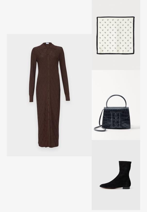 Dlouhá hnědá pletená šaty s diamantovým vzorem, celopropínací přední část, špičatý límec a dlouhé rukávy. Vyrobeno z měkké, texturované tkaniny.; Černá nubuková kotníková bota s úzkým svrškem, špičatou špičkou a nízkým blokovým podpatkem. Hladká textura a minimalistický design, vhodné pro všestranné styling.; Bílý hedvábný šátek se opakujícím se černým geometrickým vzorem, lemovaný pevným černým okrajem. Lehký s hladkým povrchem.; Černá kabelka z krokodýlí kůže s embosovaným vzorem, strukturovaným designem, horním uchycením, nastavitelným popruhem a výrazným logem na přední straně.