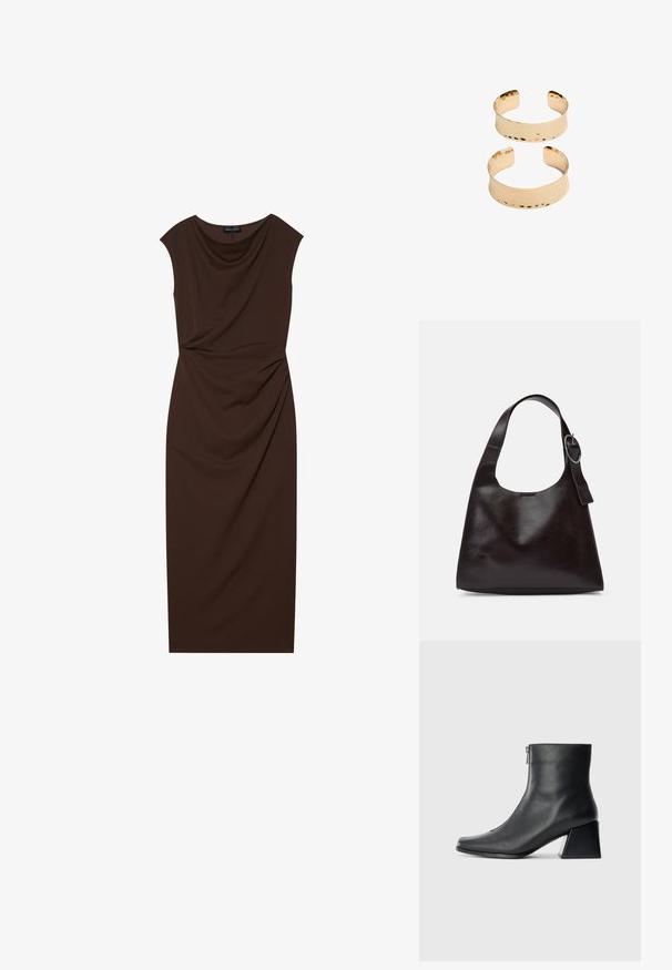 Braunes knielanges Kleid aus glattem Stoff, mit Drapierung am Dekolleté, kurzen Ärmeln und gerafften Details auf einer Seite.; Schwarze Lederstiefelette mit quadrater Zehenform, seitlichem Reißverschluss und Blockabsatz vor einem schlichten hellen Hintergrund.; Braune Lederumhängetasche mit glatter Textur, runder Form, breitem Tragegurt und metallischem, kreisförmigem Akzent am Griff.; Goldfarbene Metallmanschetten mit einer gehämmerten Textur, die ein offenes Design und glatte Kanten aufweisen. Zwei Größen sind abgebildet: eine breitere und eine schmalere.