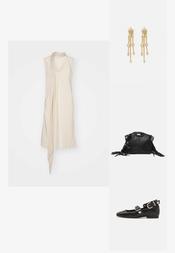 Helmut Lang SCARF - Freizeitkleid - oat; Schwarze Lackleder-Ballerina mit eckiger Zehenpartie, Knöchelriemen mit silberner Hardware und flacher Sohle. Glatte Textur mit minimalistischen Design.; Maje MISS MINI - Umhängetasche - noir; Goldtonige Ohrringe mit mehreren kaskadierenden Ketten, verziert mit klaren ovalen Strasssteinen und dekorativen Ohrsteckern.