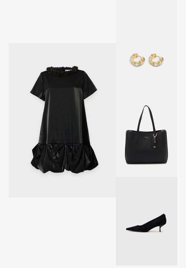 Czarna sukienka z krótkim rękawem, uszyta z gładkiego materiału, z falbaniastym kwiecistym kołnierzem i obszernym, zgromadzonym dołem dla dodatkowej tekstury.; Czarny zamszowy but na wysokim obcasie z wydłużonym noskiem i smukłym, niskim obcasem. Gładka tekstura z eleganckim wzornictwem, bez widocznych elementów metalowych.; Czarna torba na ramię wykonana z teksturowanego materiału syntetycznego, z dwoma uchwytami, złotą blaszką z logo oraz małą metką z detalem akcentującym.; Złote kolczyki w kształcie obręczy z teksturowanym fasonem i trzema przezroczystymi kryształkami po jednej stronie, oferujące nowoczesną, geometryczną estetykę.