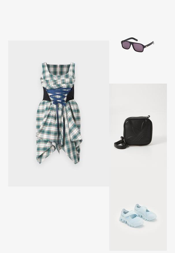 Rutigt klänning med blå snörningsdetaljer på en svart överdel, med en strukturerad halsringning och en asymmetrisk, rynkad kjol.; Ljusblå sneakers med mesh-tyg, framträdande urtag i sulan och en kardborreband ovanpå för en säker passform.; Svarta solglasögon med en fyrkantig ram, mörka linser och en guldlogotyp på bygeln. Slät plastmaterial med matta ytor.; Svart fyrkantig crossbody-väska i texturerat syntetmaterial. Har en präglad logodesign och justerbar rem. Dragkedjestängning.