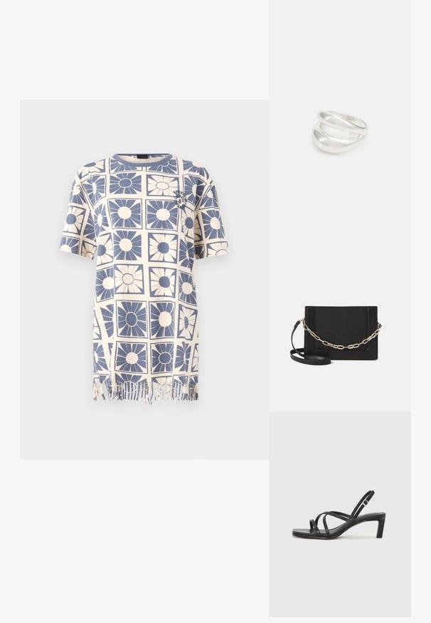 Lühikese käisega puuvillane T-särk sinise ja kreemika lillemustriga, mille allääres on fr بشكل. Sirge lõike ja ümarakaelusega disain.; Mustast rihmajalatsid ruudukujulise varba ja madala ploki kontsaga. Omab mitmeid õhukesi rihmasid ja reguleeritavat pahkluu rihma. Valmistatud siledast nahast.; Mustast nahast õlakott, mis omab siledat tekstuuri, ristküliku kuju ning esiküljel metallketi detaili. Reguleeritav rihm on kaasas.; Hõbedane kahekordne rõngas sujuva, poleeritud pinnaga. Omab voolavat, kõverat disaini, millel on kattuvad sektsioonid, et saavutada kaasaegne ilme.