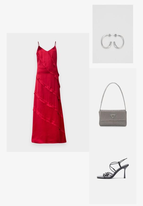 Raudonas satino proga su plonais petnešomis, V formos iškirpte ir asimetriškomis volanomis, krentantčiomis įstrižai per priekį.; Juodos aukštakulnės sandalai pasižymi plonyčiais dirželiais su mazgo dizainu, lygiu kvadratiniu pirštu ir elegantišku stiletto kulnu.; Šviesiai pilka metalinė rankinė su grandinėlės dirželiu, papuošta mažais apvaliais metaliniais smeigėmis ir trikampiu prekės ženklu.; Sidabrinės auskarai žiedai su lygiu, blizgiu paviršiumi. Suapvalinta forma, lengvas dizainas, su uždarymu ant smeigtuko.