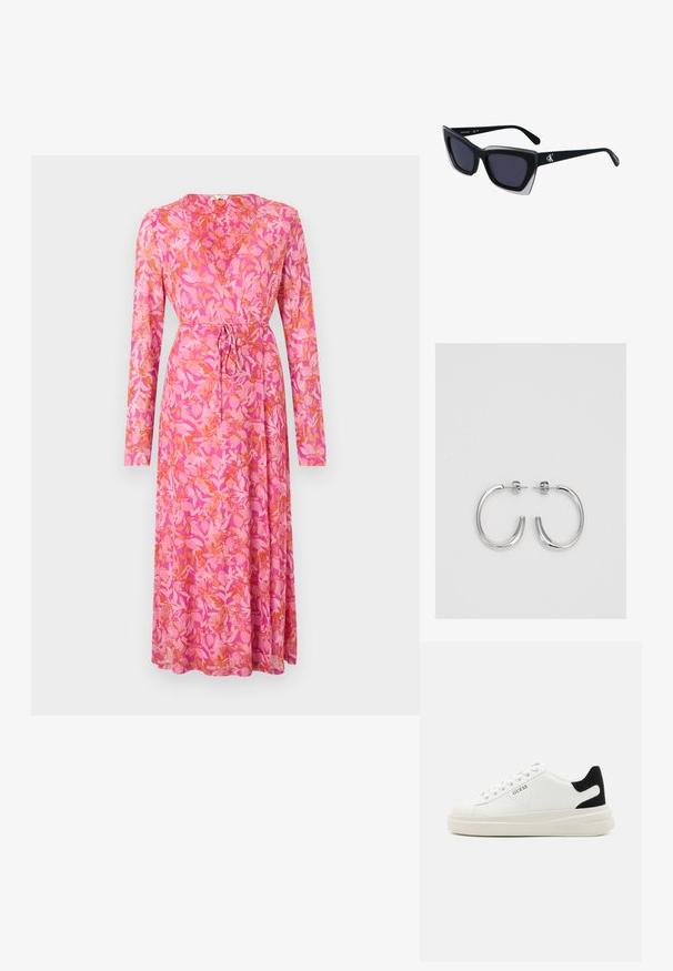 Pitkähihaisen kietaisumekon vaaleanpunainen kangas, jossa on oransseja kukkakuviota, vyötärölle solmittava nauha ja alaosa virtaava A-linjainen siluetti.; Valkoiset nahkakengät paksulla valkoisella pohjalla, mustalla mokkanahkaosuudella kannassa ja kohokuvioitu logo sivulla. Nauhakeskitys kuudella reiällä.; Mustat ylisuuret aurinkolasit, joissa on geometrinen muoto, tummat linssit ja kehykseen erottuva harmaa yksityiskohta. Logo varressa.; Hopehopeet hopehopeet hopehopeet hopehopeet, jolla on sileä, kiiltävä pinta. Pyöreä muoto, kevyt rakenne, jossa on neulakiinnitys.