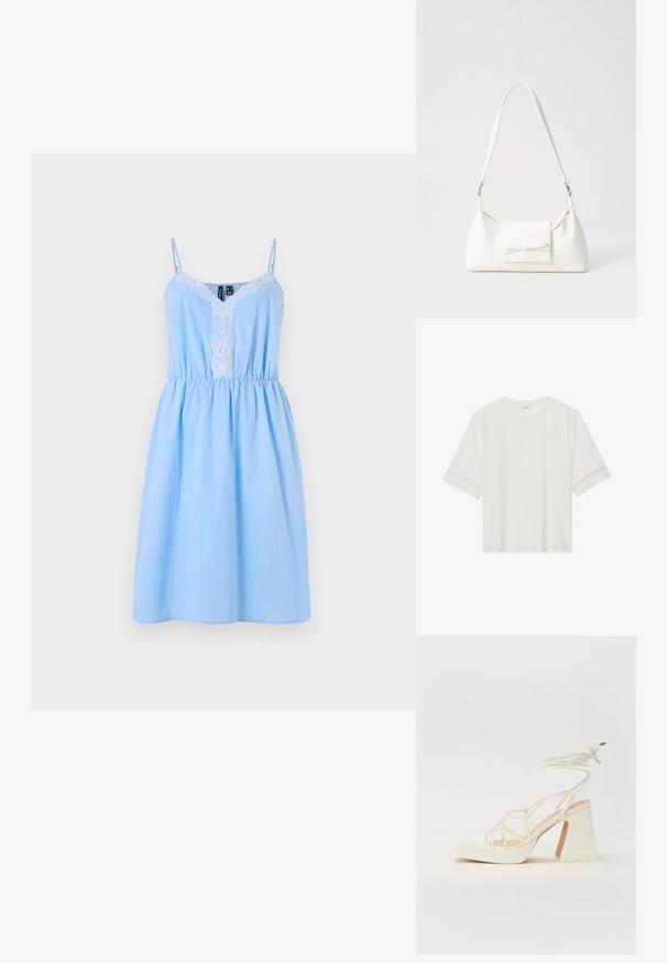 Svijetloplava pamučna ljetna haljina s podesivim trakama, V-izrezom i bijelim čipkastim detaljima duž prednjeg dijela, nabranom u struku.; Bjela majica kratkih rukava od pamuka, s dekorativnom čipkastom obrubom duž rukava i okruglim izrezom.; Bijela sandala na visokoj potpetici s debelim petom, s remenom i vezanjem oko gležnja. Glatka tekstura s platformom sprijeda za dodatnu visinu.; Bijela sintetička torbica s trokutastim oblikom, ravnim prednjim poklopcem i detaljem u obliku mašne, podesivom remenom, glatkom teksturom i minimalističkim dizajnom.