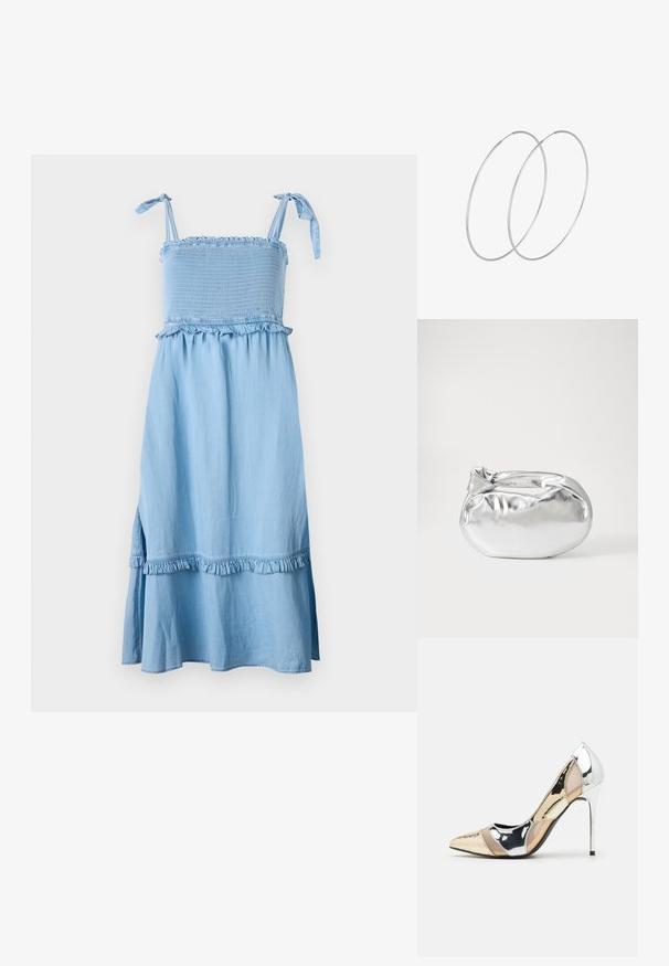 Vaaleansininen, hihaton mekko, jossa on kootut yksityiskohdat, röyhelöt ja liehuva hame. Kangas vaikuttaa pehmeältä, ja siinä on hieman teksturoitu pinta.; Korkokenkät, joissa on terävä kärki ja hopea, kultainen sekä nude-väriyhdistelmä. Kiiltävä pinta ja leikkausdesign, varustettuna stikettikorkealla.; Hopeapintainen metallinen pussilaukku, jolla on pehmeä, pyöreä muoto ja solmittava yläosa. Valmistettu sileästä tekonahkamateriaalista.; Hopehope hopeilla, joissa on minimalistinen muotoilu. Pyöreä muoto, sileä pinta ja ohut profiili. Kevyet ja kiillotetut.