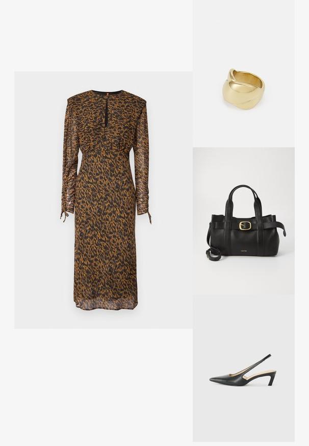 Čierne a oranžové šaty so vzorom, dlhými rukávmi, zúženým pásom a viazacími detailmi na rukávoch; ľahká, priesvitná tkanina.; Čierne slingback topánky s ostrou špičkou a nízkym opätkom, vyrobené z hladkej kože a s výrezmi na boku pre lepšiu priedušnosť.; Čierna kožená kabelka s štruktúrovaným dizajnom, dvojitými hornými uchopiteľmi, zlatým prackovým akcentom a embosovaným logom značky na prednej strane.; Zlatá prstene s hladkým, skrúteným dizajnom. Má lesklý povrch a zaoblené okraje, čím vytvára bezproblémový, plynulý tvar.